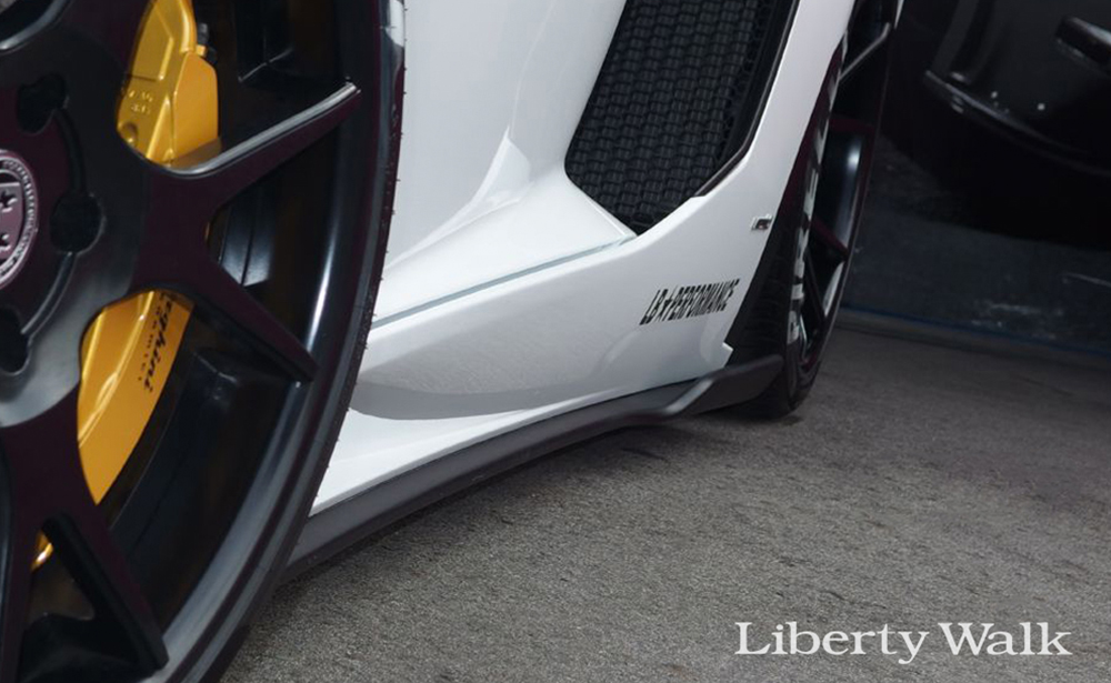 1/18 T&P Lamborghini Aventador Liberty Walk LB Performance LV
