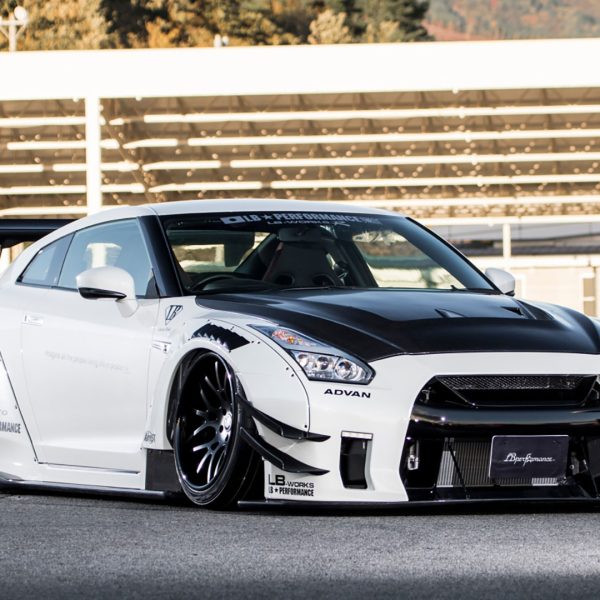 Liberty Walk Body Kits | Nissan