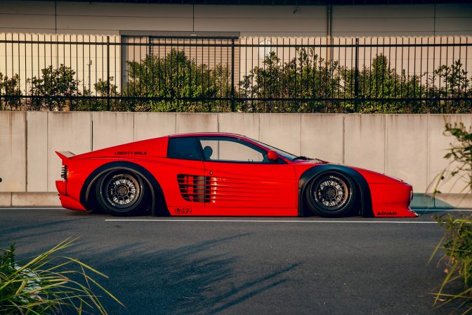 Liberty Walk Ferrari 512 TR