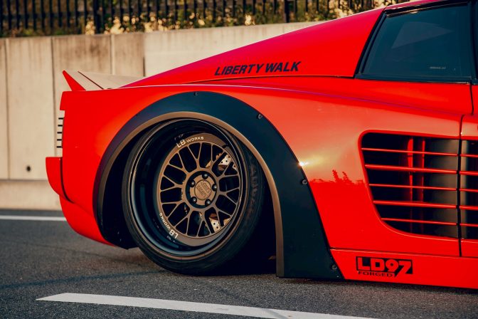 Liberty Walk Ferrari 512 TR