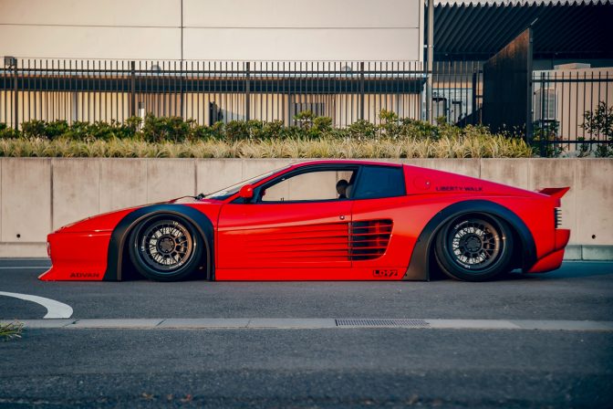 Liberty Walk Ferrari 512 TR