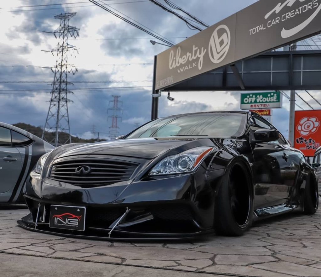 Liberty Walk Infiniti G37 Body Kit