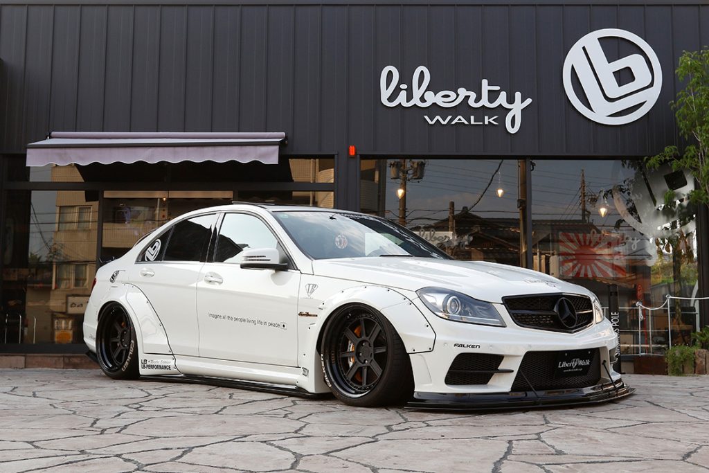 LB★Works Mercedes-Benz C63 Sedan (2007-2014)