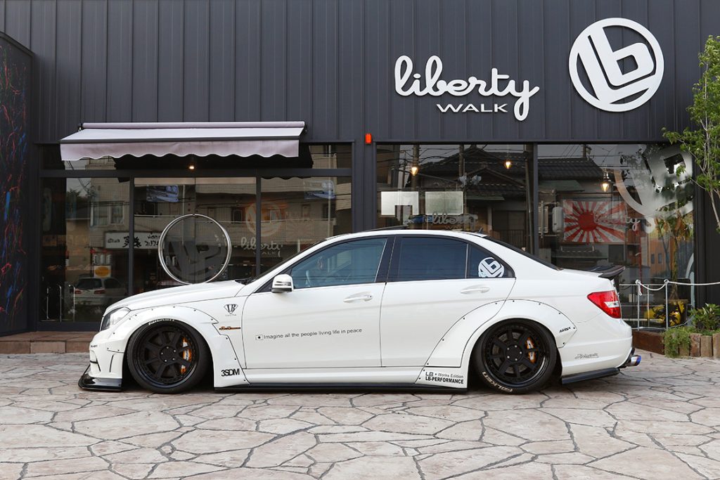 LB★Works Mercedes-Benz C63 Sedan (2007-2014)