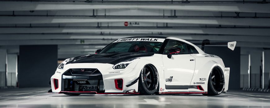 LB★Silhouette Works GT 35GT-RR Body Kit