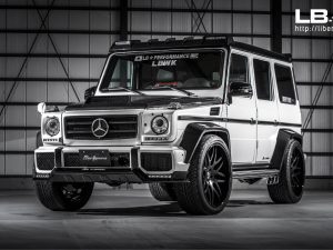 Liberty Walk Mercedes G63 G-Wagon w463 Body Kit