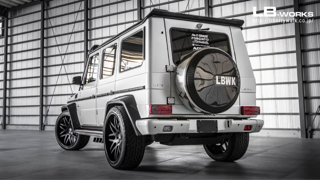 Liberty Walk Mercedes G63 G-Wagon w463 Body Kit