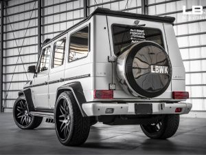 Liberty Walk Mercedes G63 G-Wagon w463 Body Kit