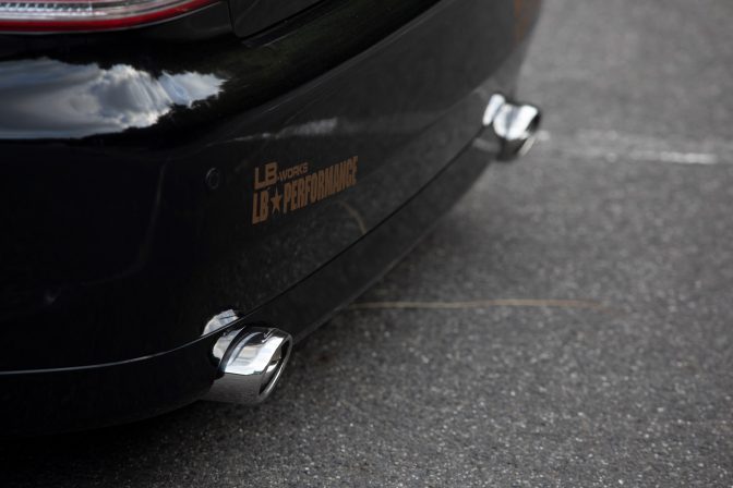 Liberty Walk K-BREAK Toyota Crown Exhaust