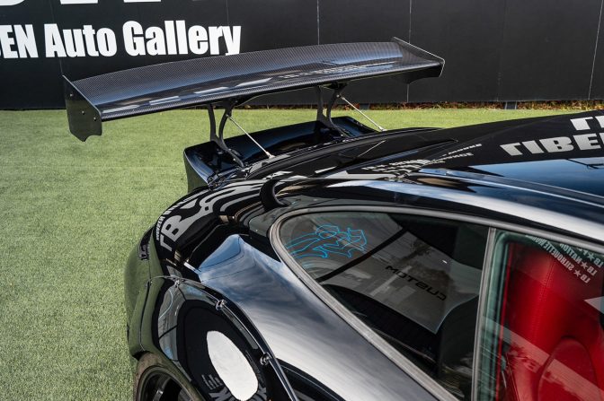 Liberty Walk Porsche 911 Carbon Fiber Wing