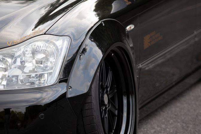 Liberty Walk Toyota Crown Fenders