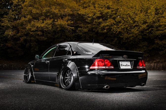 Liberty Walk Toyota Crown Rear Wing