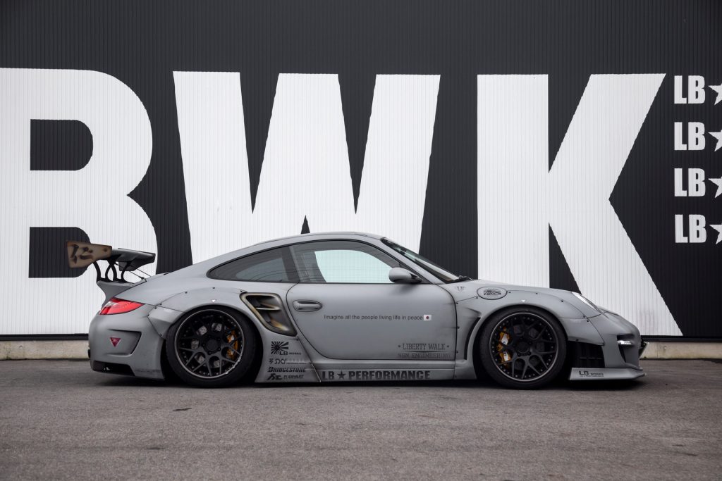 Liberty Walk Porsche 911 Turbo Ver. 1 Body Kit
