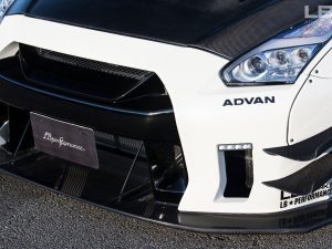 LB★Works Nissan GT-R R35 Type 2 Front Bumper & Diffuser