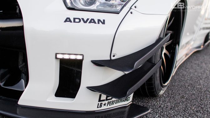 LB★Works Nissan GT-R R35 Type 2 Front Bumper & Diffuser