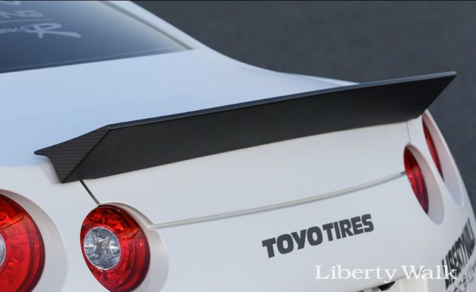 LB★Works Nissan GT-R R35 Ver 2 Wing Ducktail Spoiler