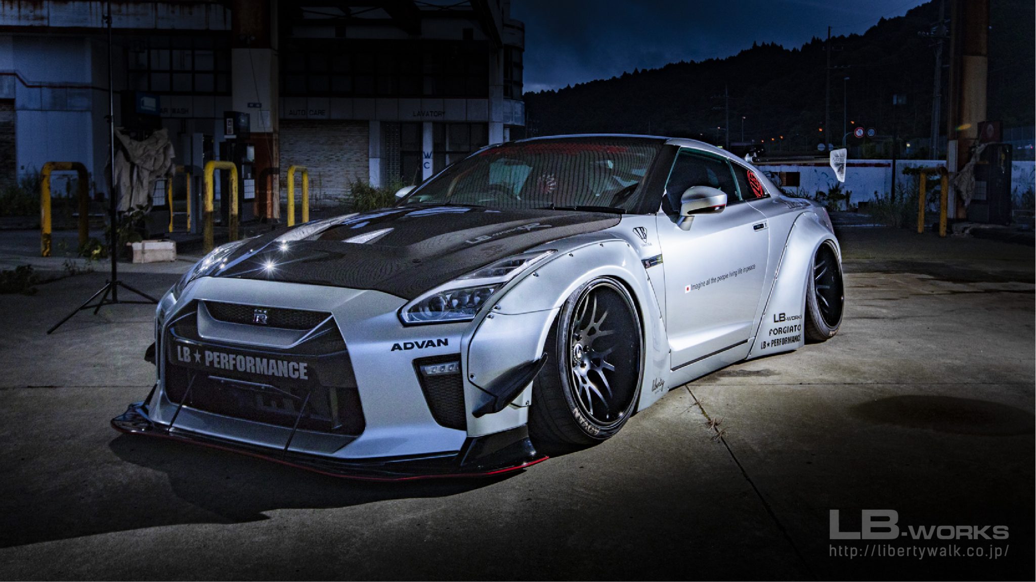 LB★Works Nissan GT-R R35 Type 1.5 Front Diffuser | Liberty Walk