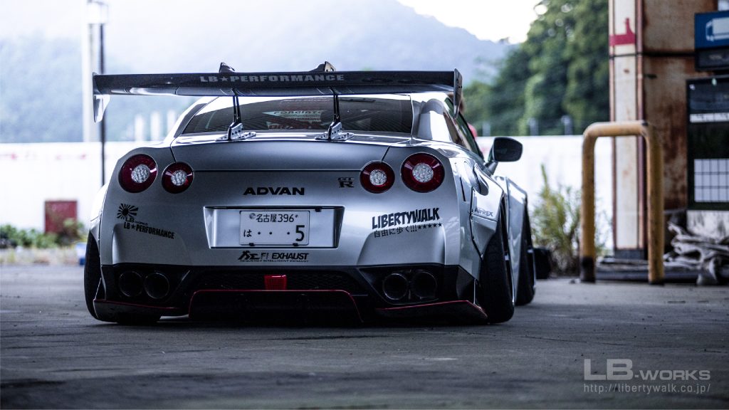 Liberty Walk NISSAN GT-R R35 type1.5