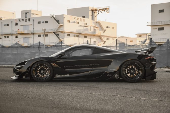 Liberty Walk McLaren 720S