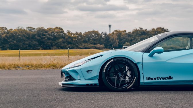 Liberty Walk Ferrari F8