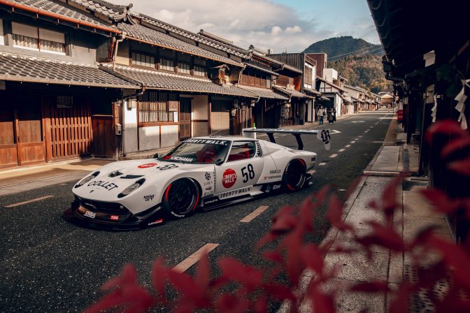 Liberty Walk Lamborghini Miura Body Kit