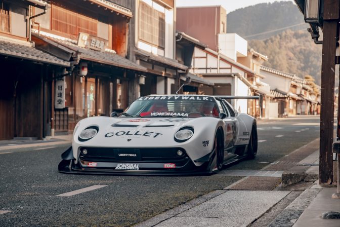 Liberty Walk Lamborghini Miura Body Kit