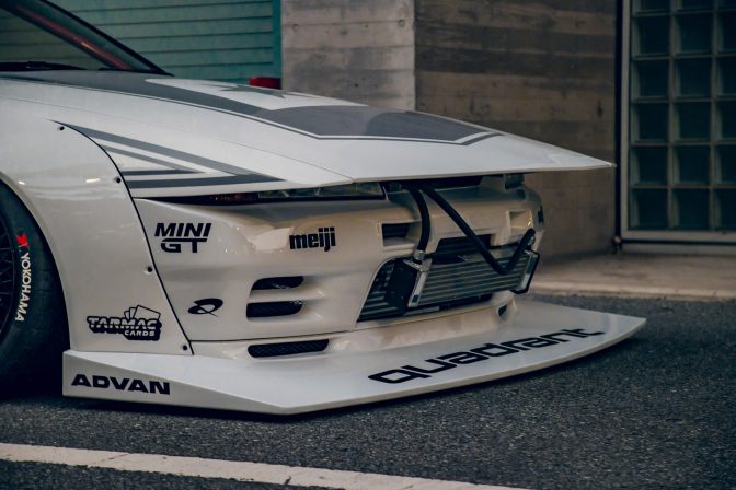 Liberty Walk Nissan R32 Skyline Body kit