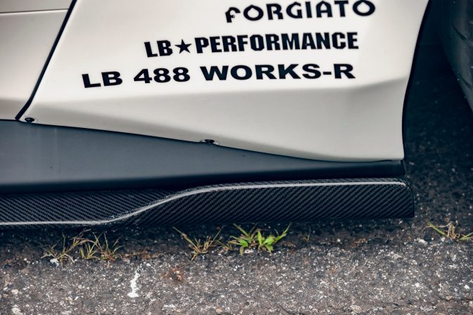 Liberty Walk Ferrari 488 wide body kit