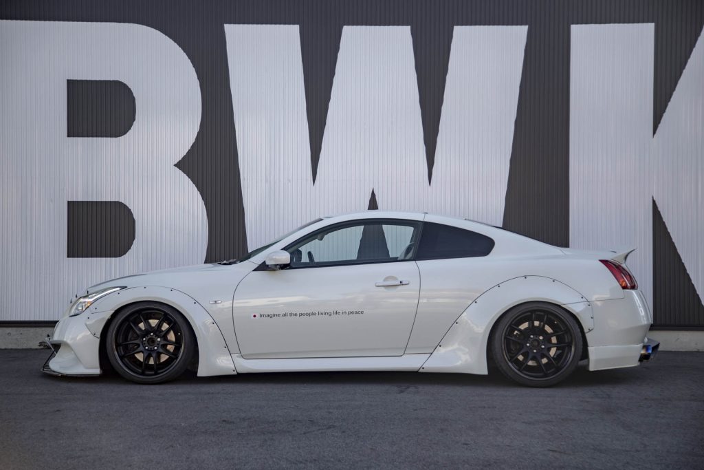 Liberty Walk Infiniti G37 Wide Body Kit