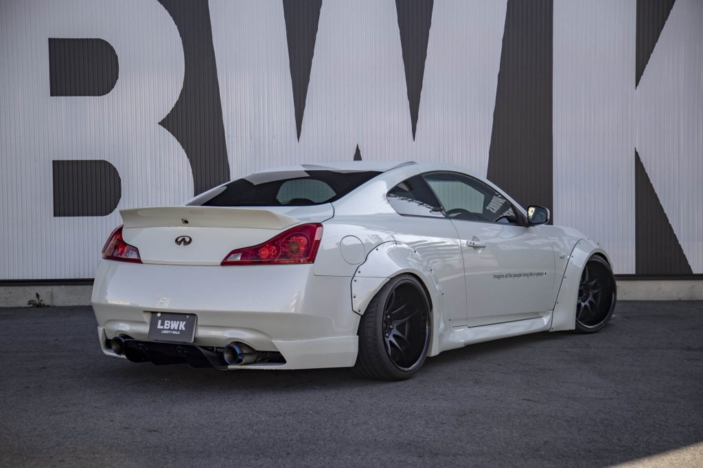 Liberty Walk Infiniti G37 Wide Body Kit