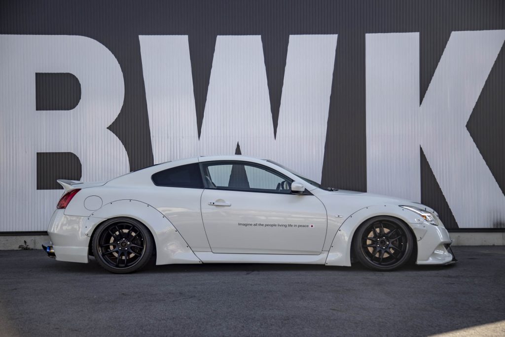 Liberty Walk Infiniti G37 Wide Body Kit