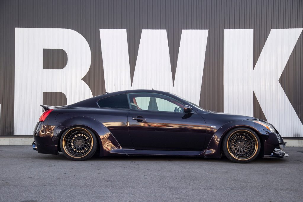 Liberty Walk Infiniti G37 Wide Body Kit