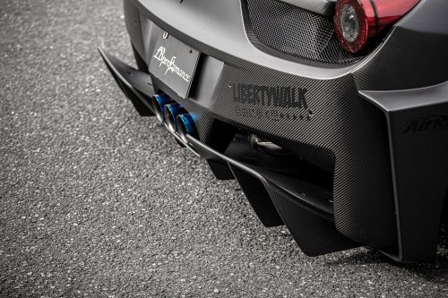 Liberty Walk LB-Silhouette WORKS Ferrari 458 GT Wide Body Kit
