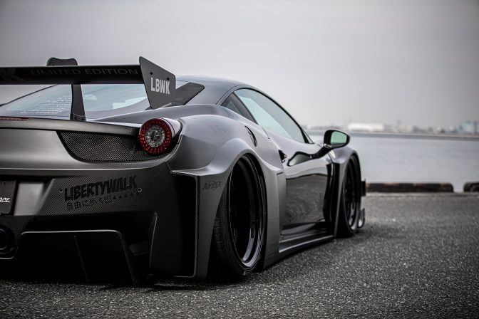 Liberty Walk LB-Silhouette WORKS Ferrari 458 GT Wide Body Kit