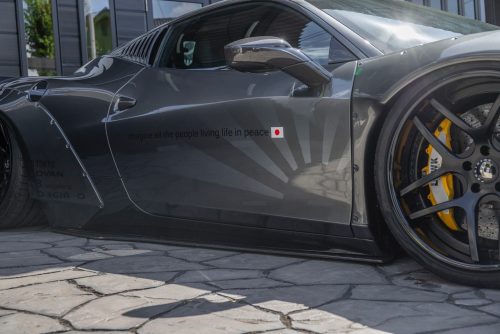 Liberty Walk Ferrari 458 wide body kit