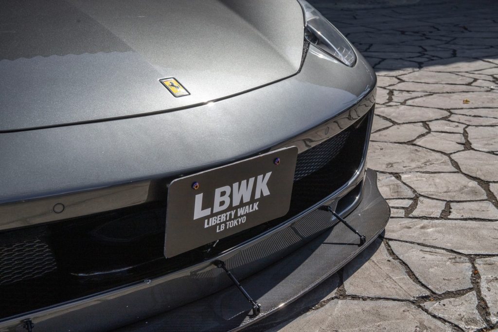 Liberty Walk Ferrari 458 wide body kit