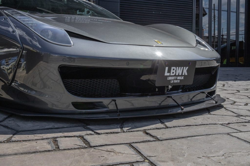 Liberty Walk Ferrari 458 wide body kit