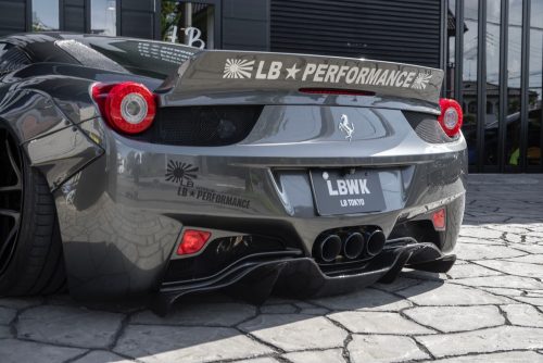 Liberty Walk Ferrari 458 wide body kit