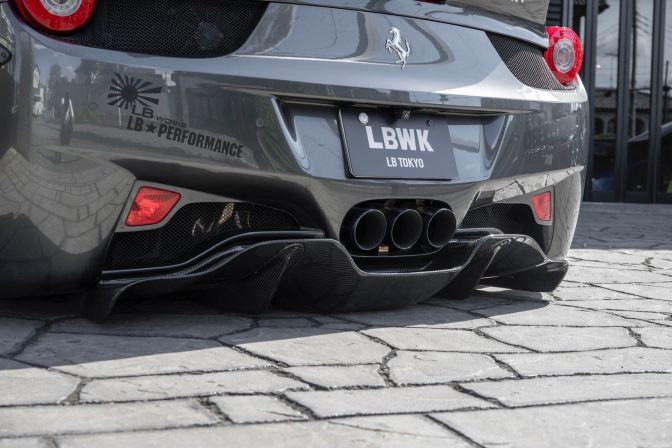 Liberty Walk Ferrari 458 wide body kit