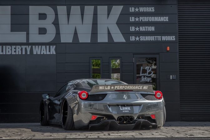 Liberty Walk Ferrari 458 wide body kit