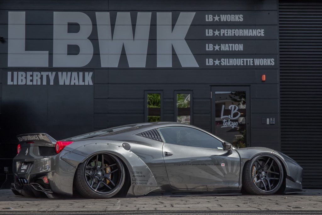 Liberty Walk Ferrari 458 wide body kit