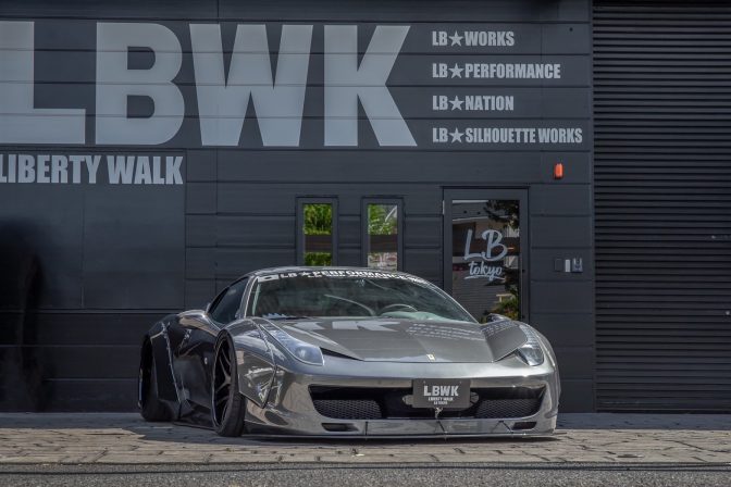 Liberty Walk Ferrari 458 wide body kit