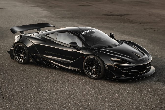 Liberty Walk McLaren 720S