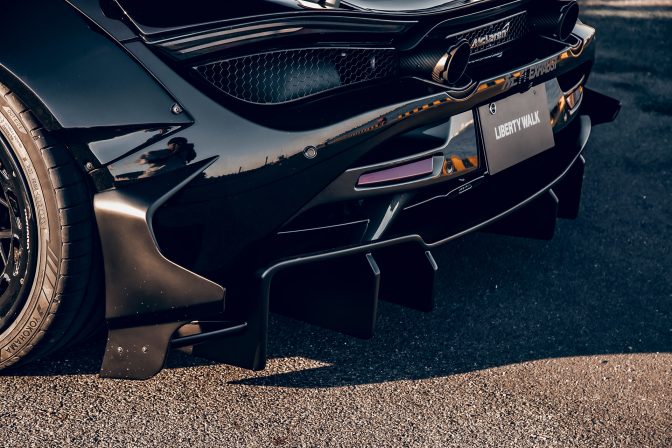 Liberty Walk McLaren 720S