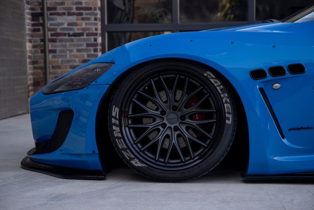 Liberty Walk Maserati GranTurismo Body Kit