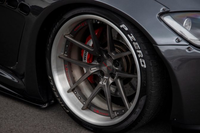 Liberty Walk Maserati GranTurismo Body Kit