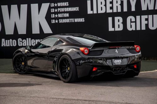 Liberty Walk Ferrari 458 wide body kit