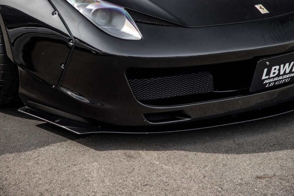 Liberty Walk Ferrari 458 wide body kit