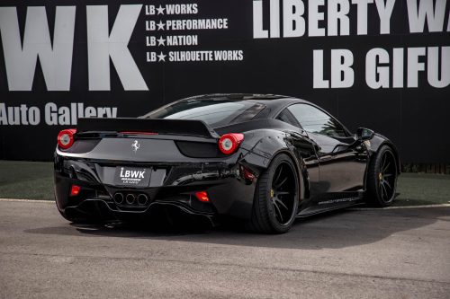 Liberty Walk Ferrari 458 wide body kit