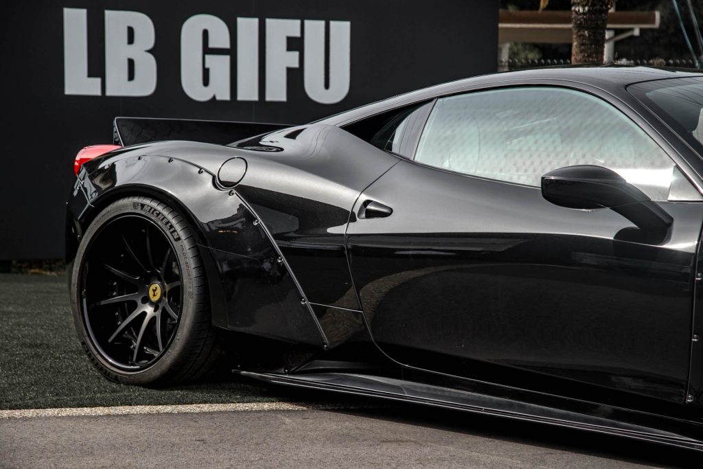Liberty Walk Ferrari 458 wide body kit